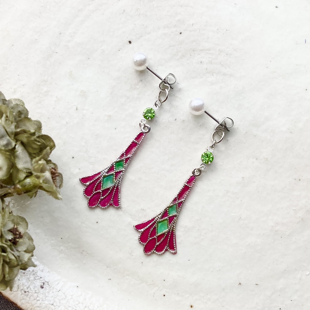 カワカミプリンセスイメージピアス①