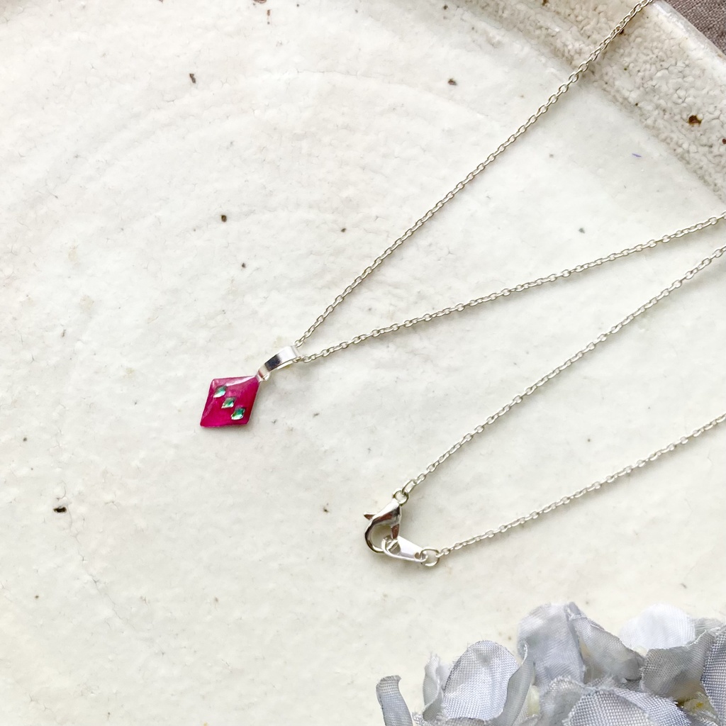 カワカミプリンセスイメージネックレス①