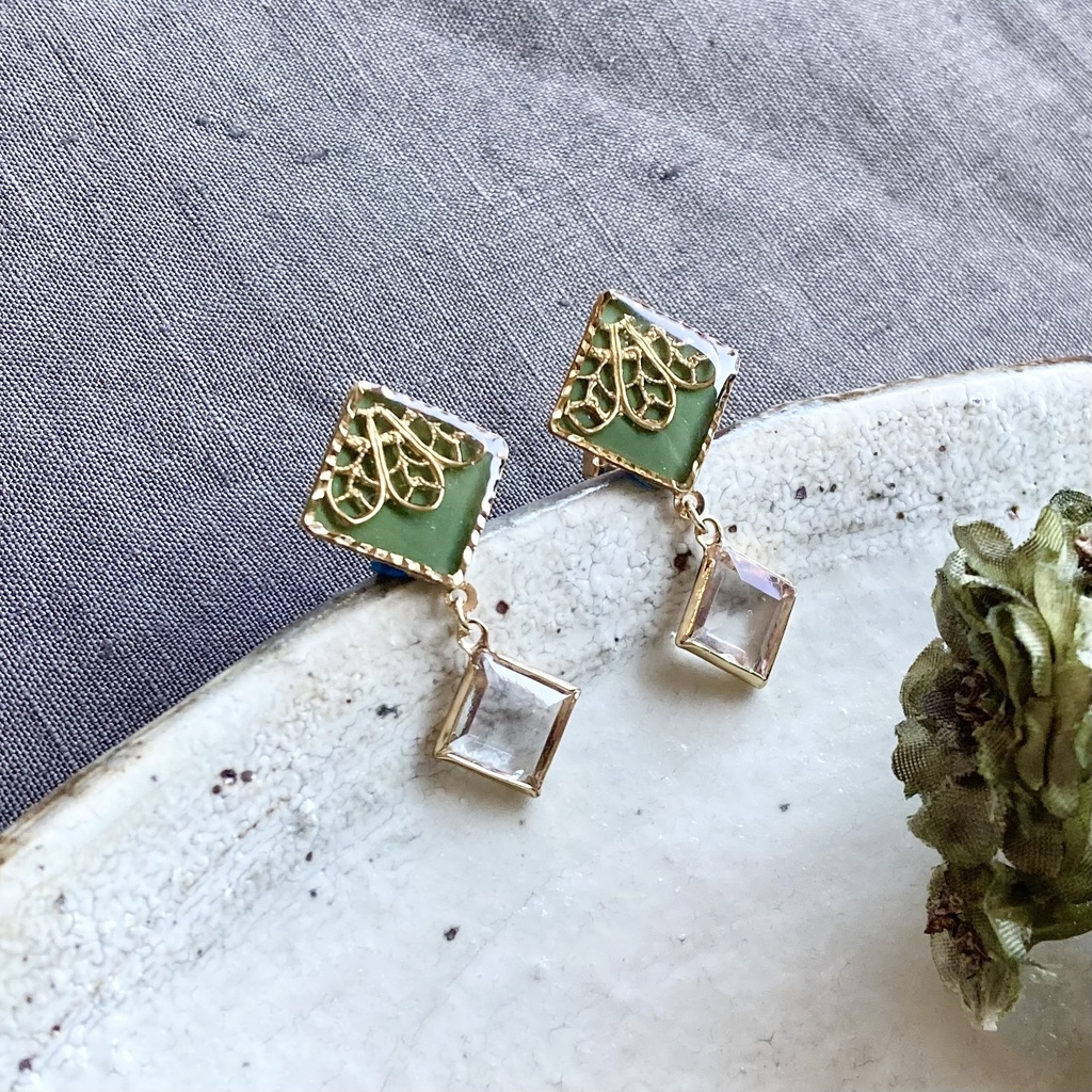 サトノダイヤモンドイメージピアス1