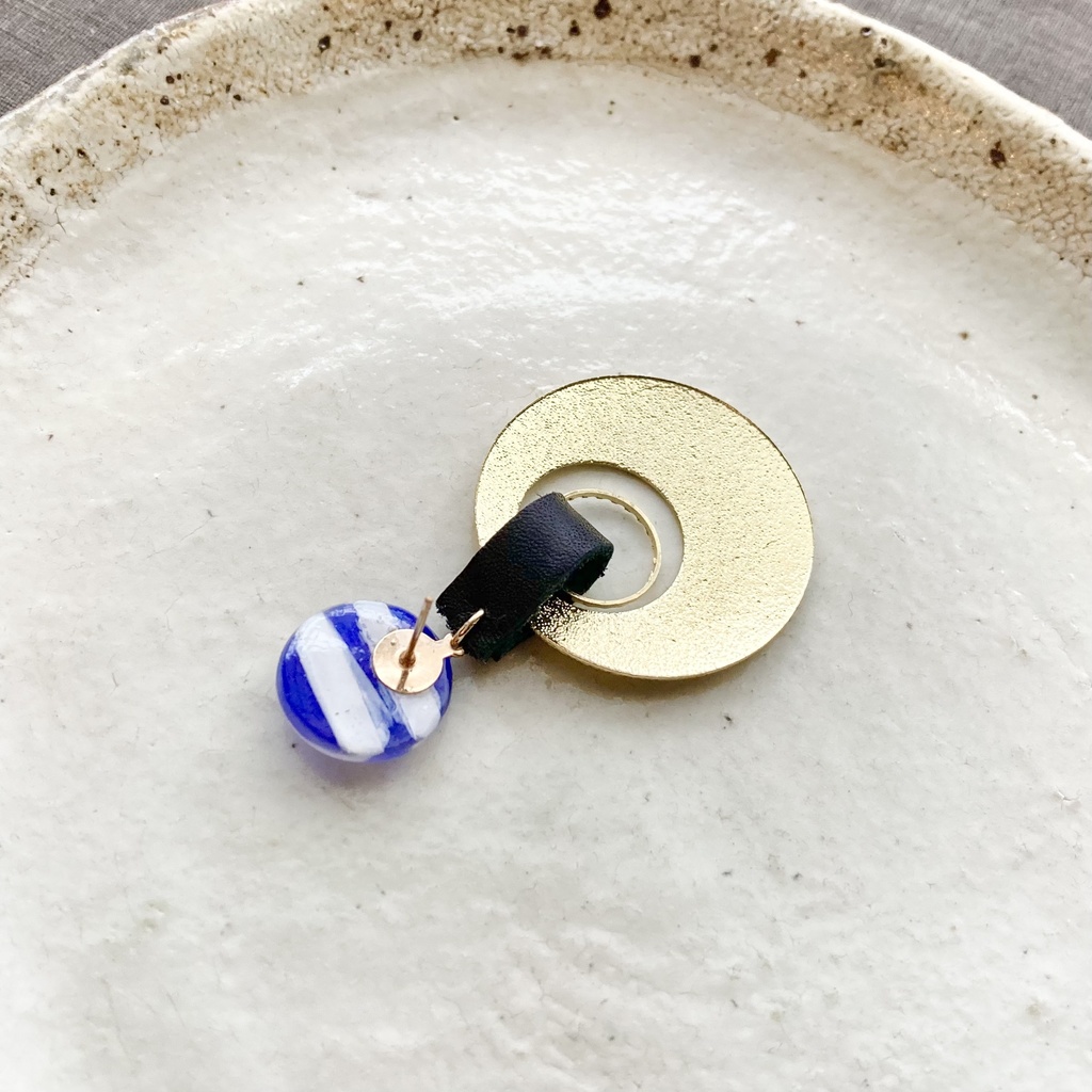 ゴールドシチー(ウマ娘)イメージピアス