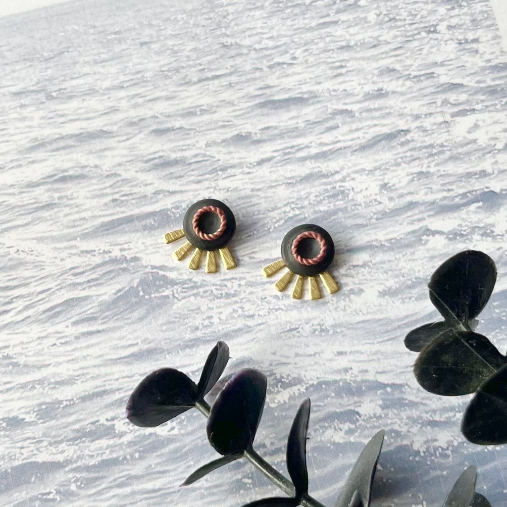 2way マキマさんイメージピアス1