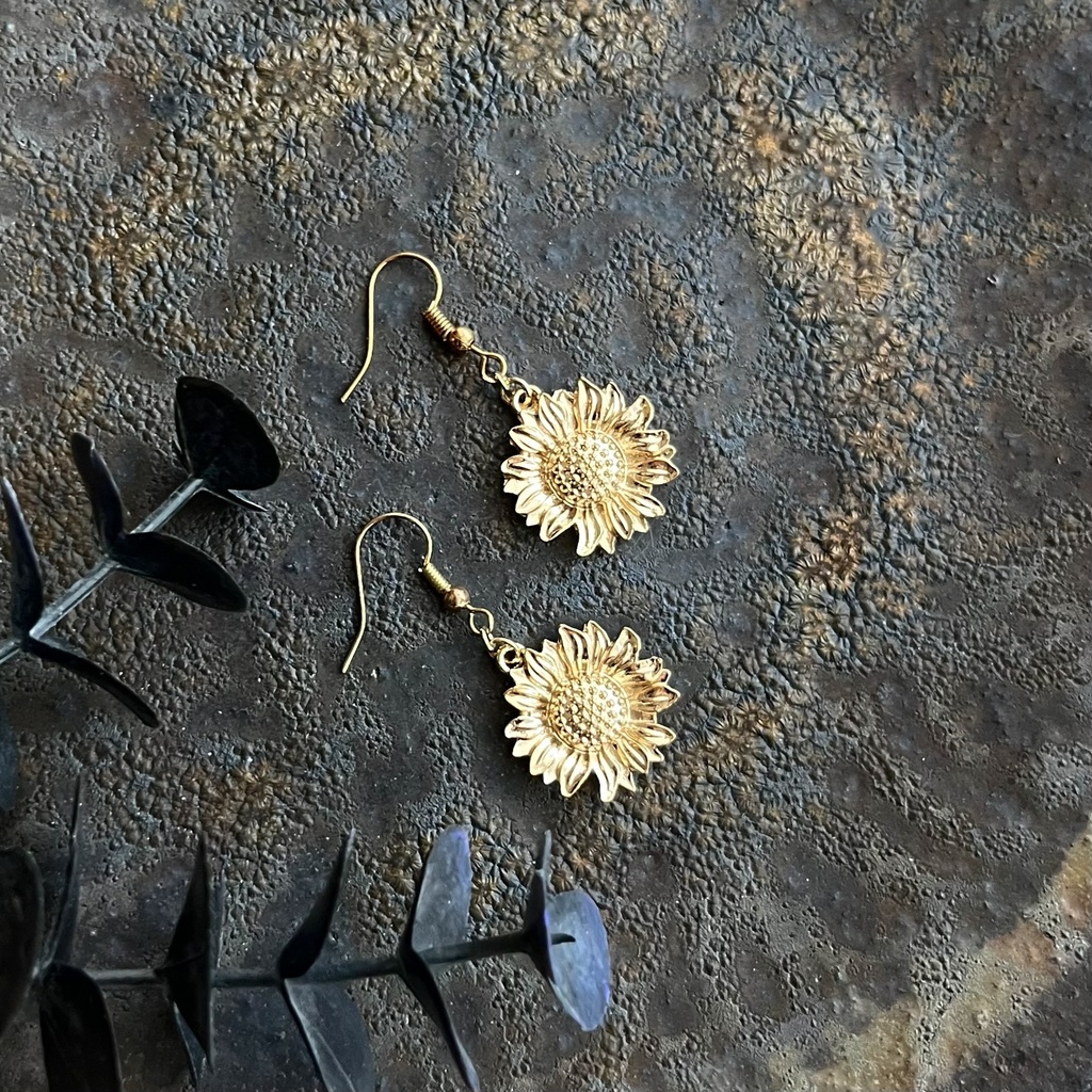 ゴッホのひまわりのピアス