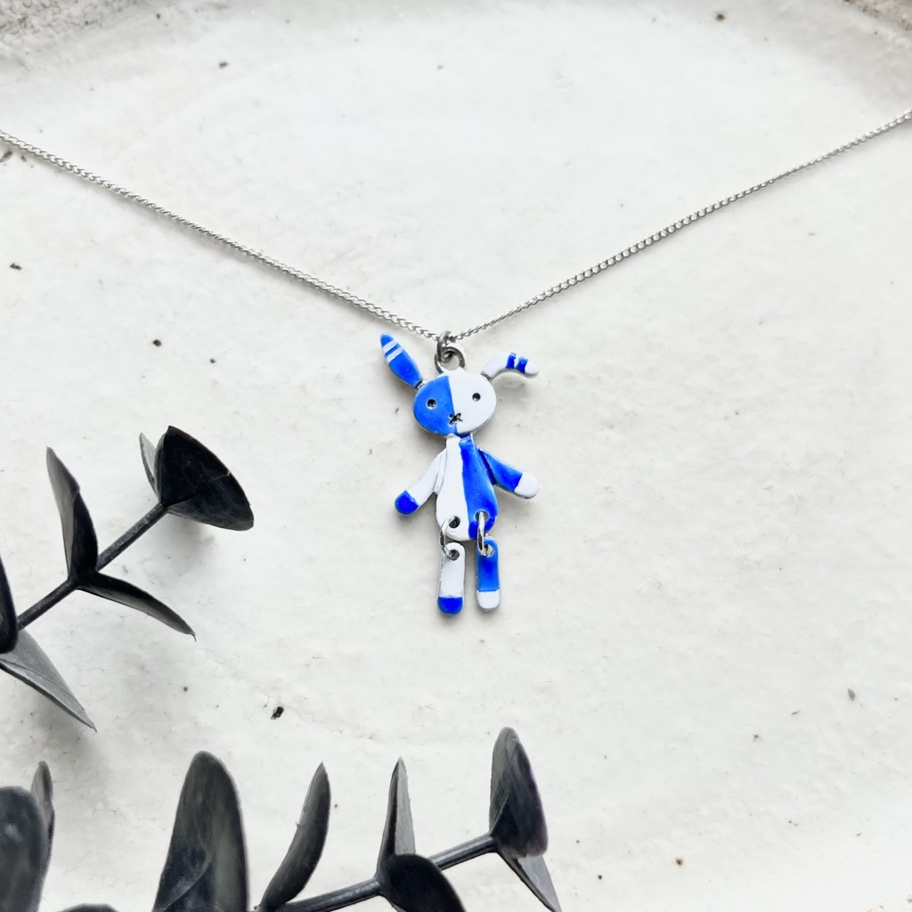 ツインターボの人形のネックレス