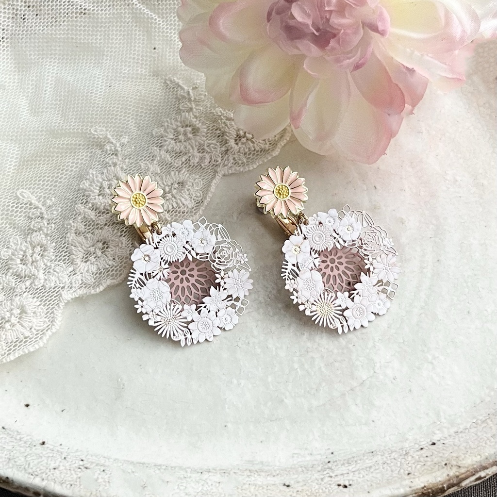 ニシノフラワー(花嫁衣装)イメージイヤリング