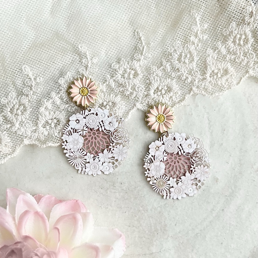 ニシノフラワー(花嫁衣装)イメージピアス