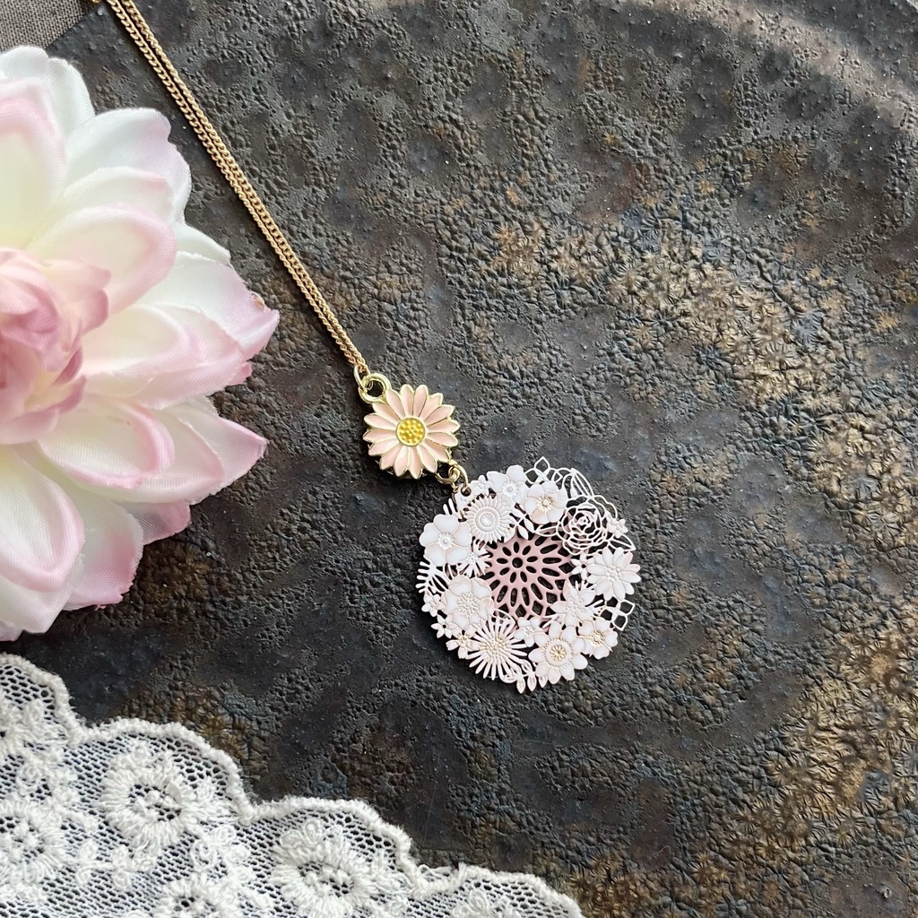 ニシノフラワー(花嫁衣装)イメージネックレス