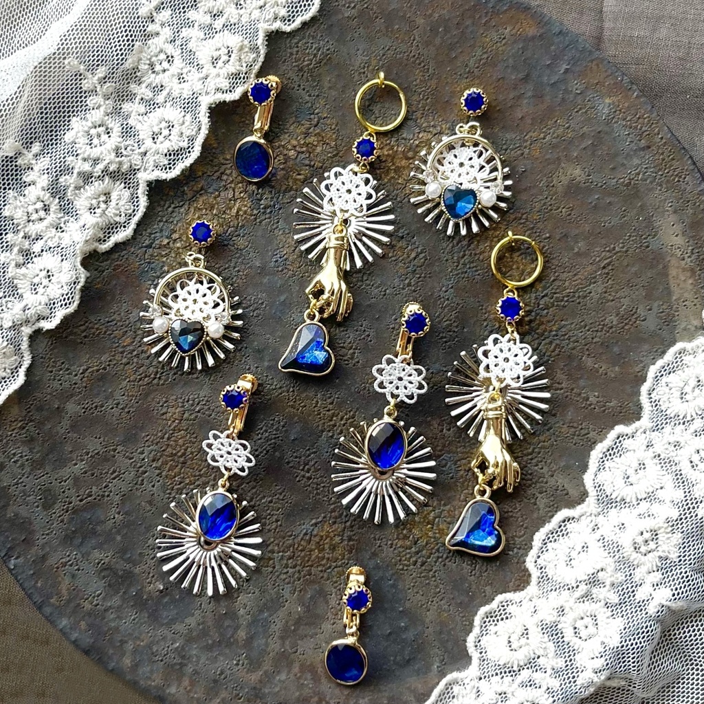 Ado「ギラギラ」イメージイヤリング①