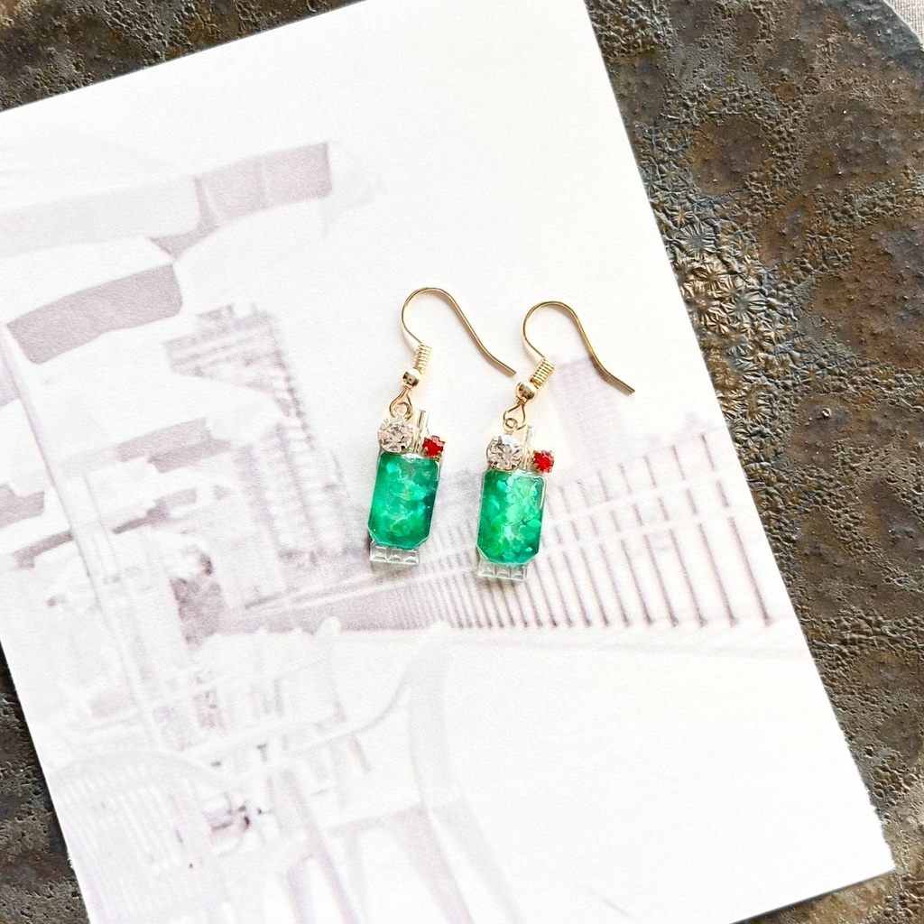 クリームソーダのネックレス(ゲ謎イメージ)