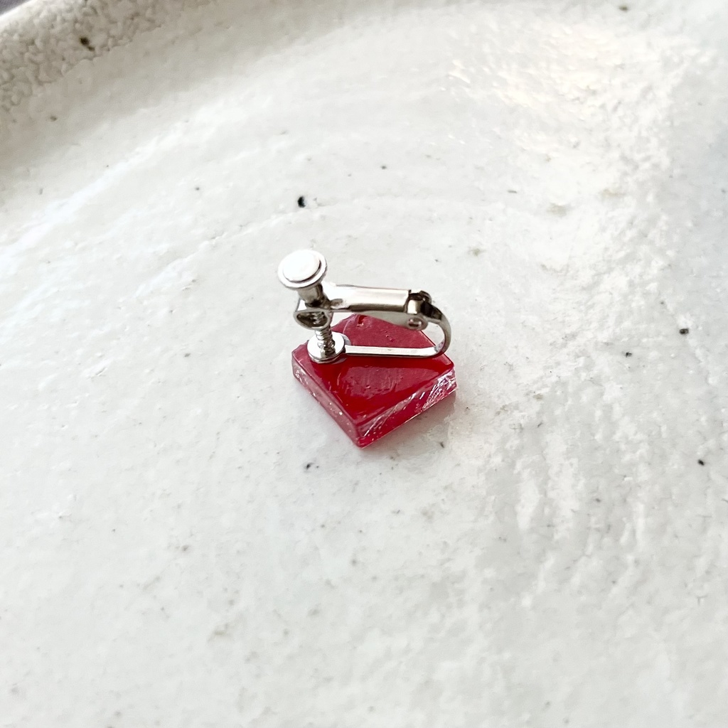 血桜のイヤリング(ゲ謎イメージ)