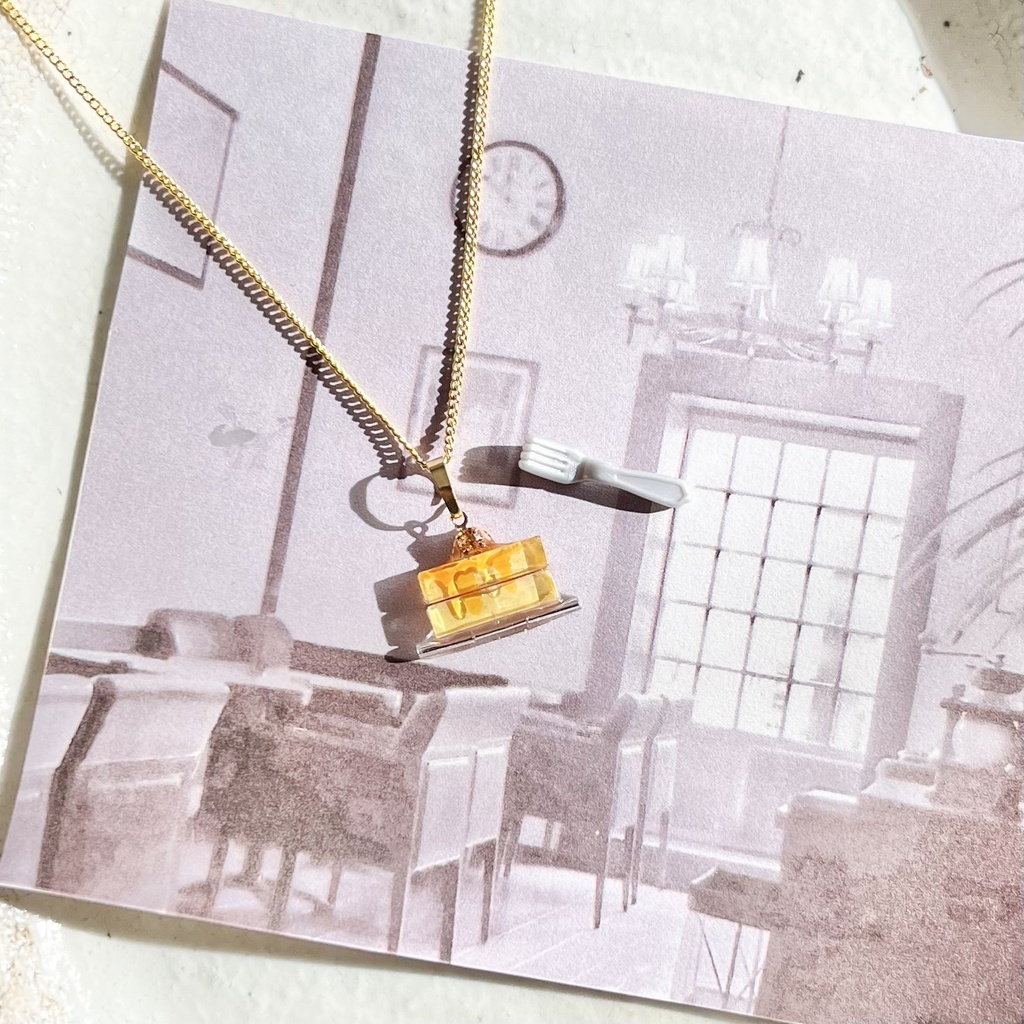 ホットケーキのピアス(悪魔くんイメージ)