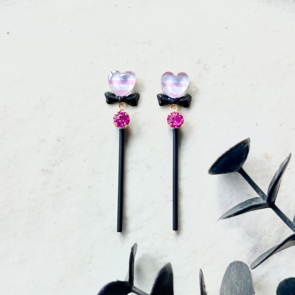 エンジェル・ダスト(ハズビンホテル)イメージイヤリング