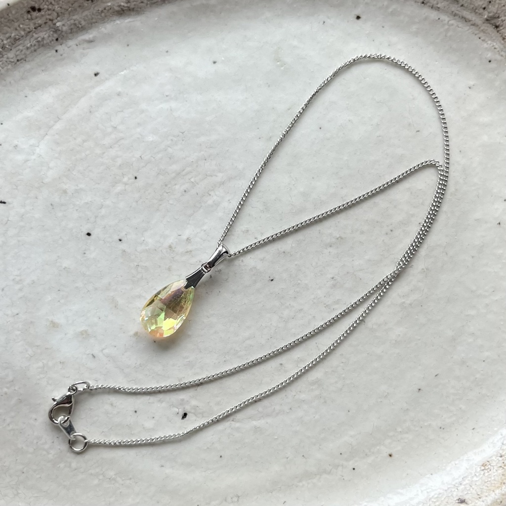 アグネスタキオン(私服)再現ネックレス