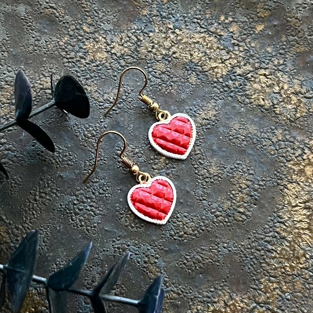 ジェンティルドンナ耳飾りイメージピアス