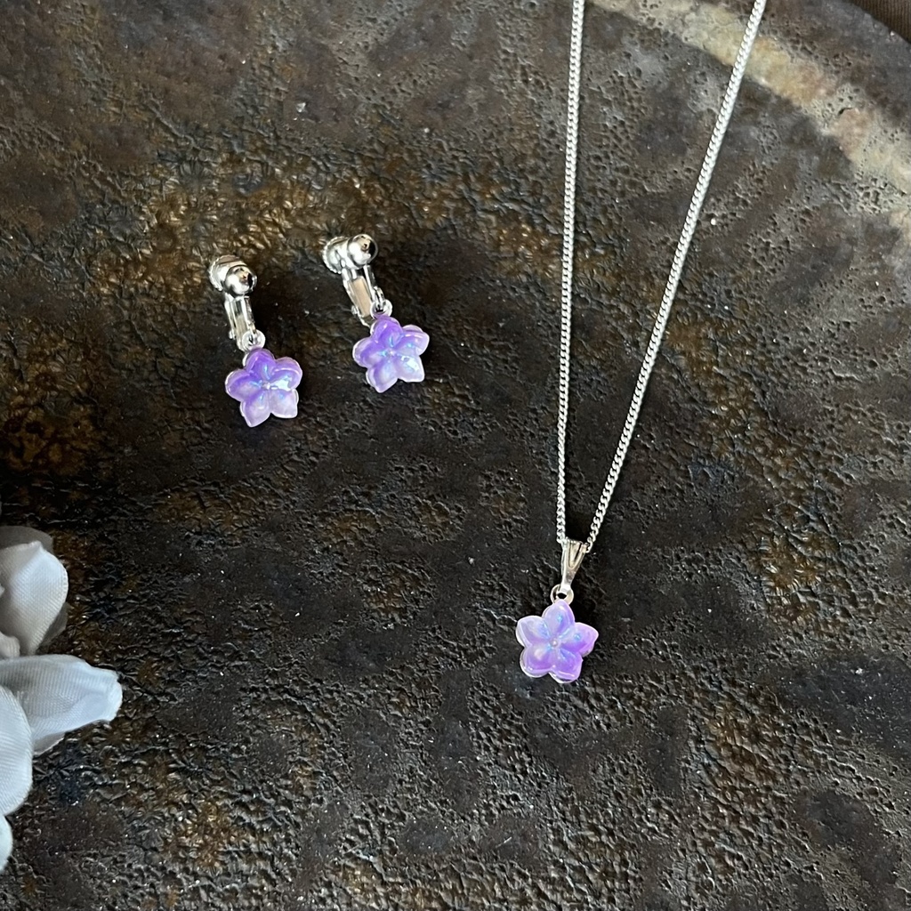 ラッキーライラック髪飾りイメージイヤリング/ピアス