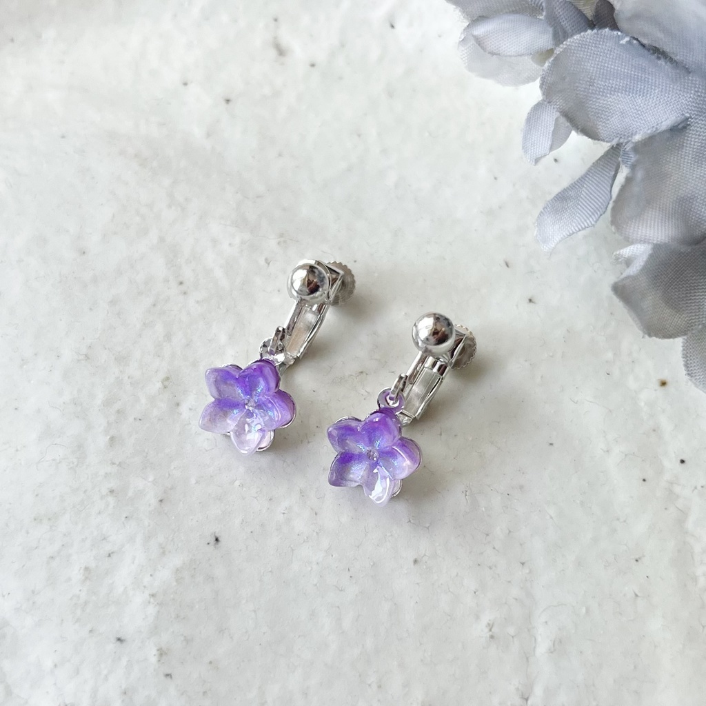 ラッキーライラック髪飾りイメージイヤリング/ピアス