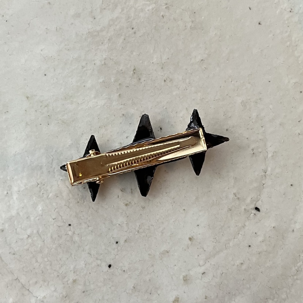 デアリングタクトイメージヘアクリップ