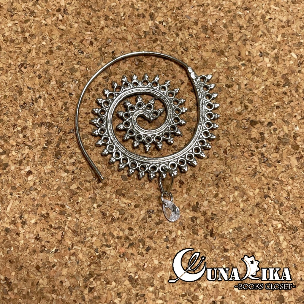 化け物(ガラスの瓶の中の化け物)🌙