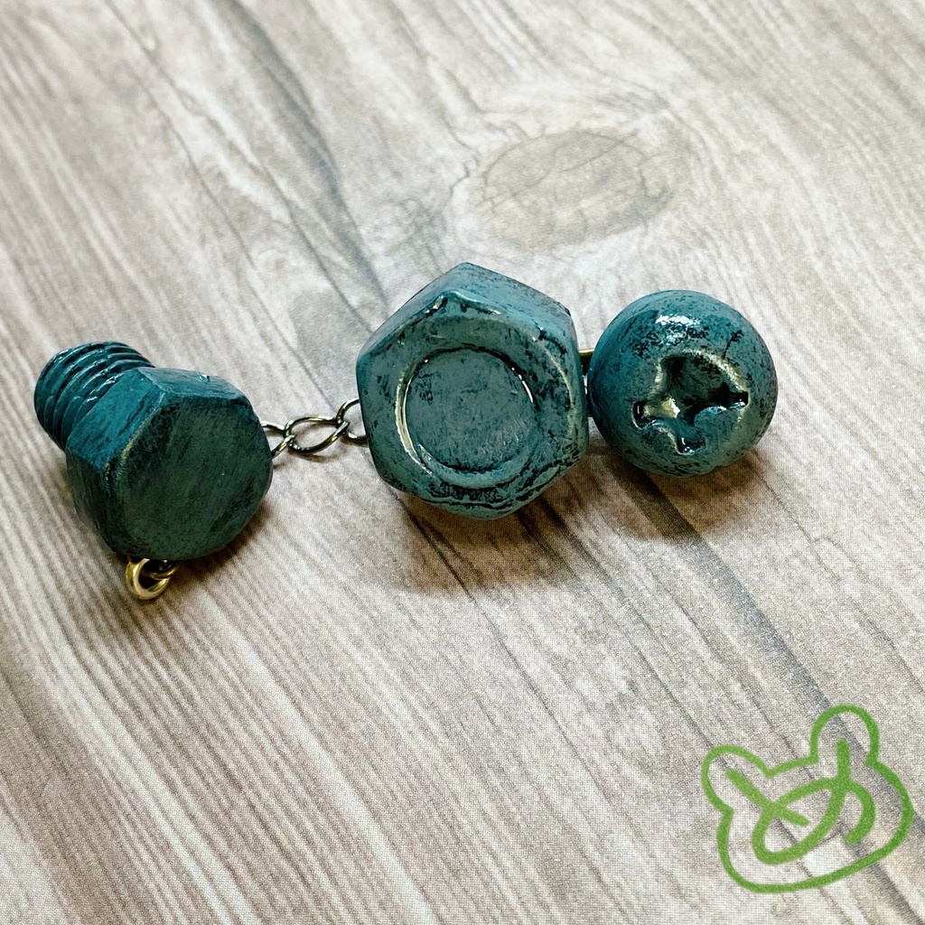 ボルトナットバッジ