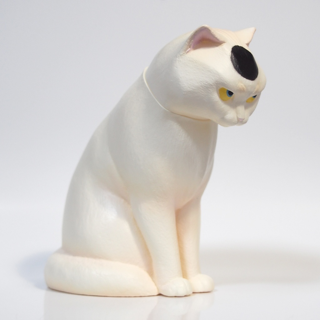 ソフビ版「魔よけ猫」烏帽子(えぼし)柄 全3色
