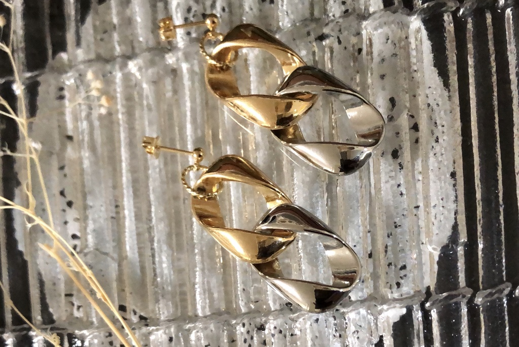 infinit0楽曲イメージピアス