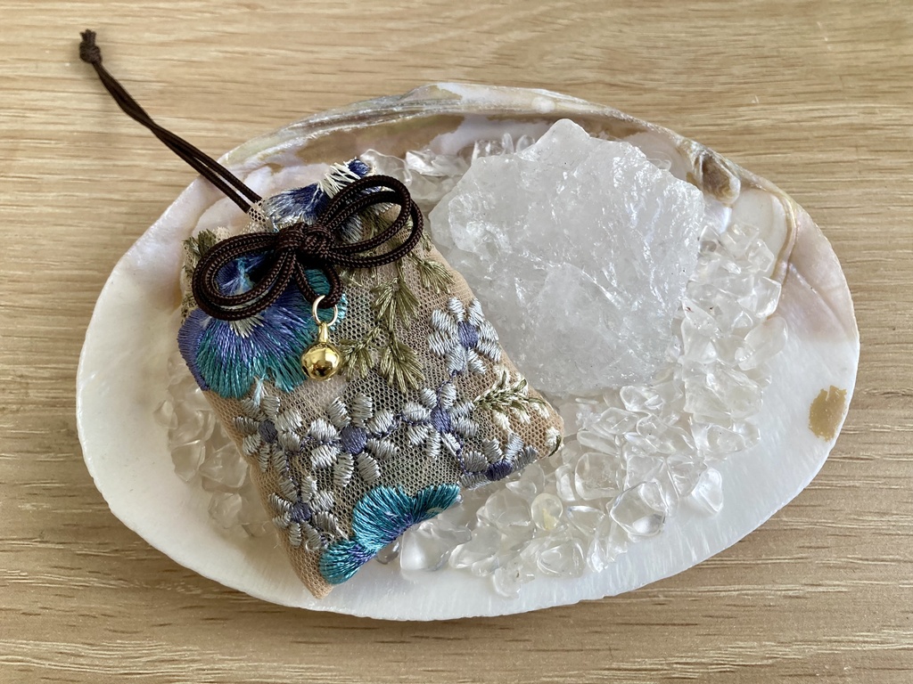 印度刺繍香守[花(水)・茶・金]