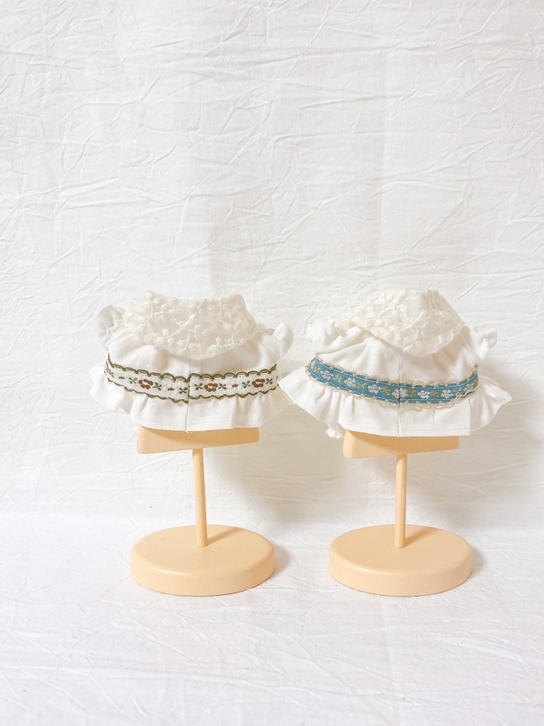 チロリアンフリルスモック