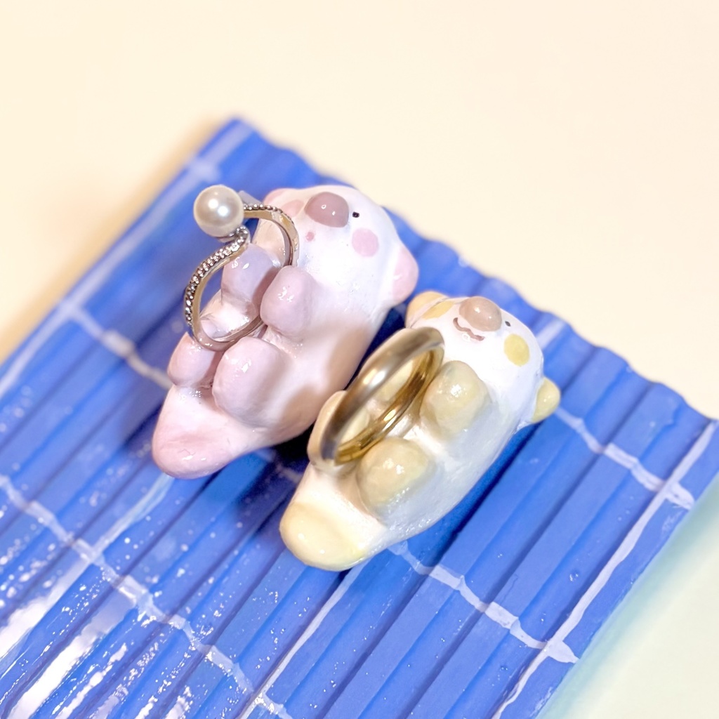 ラッコ小物置き