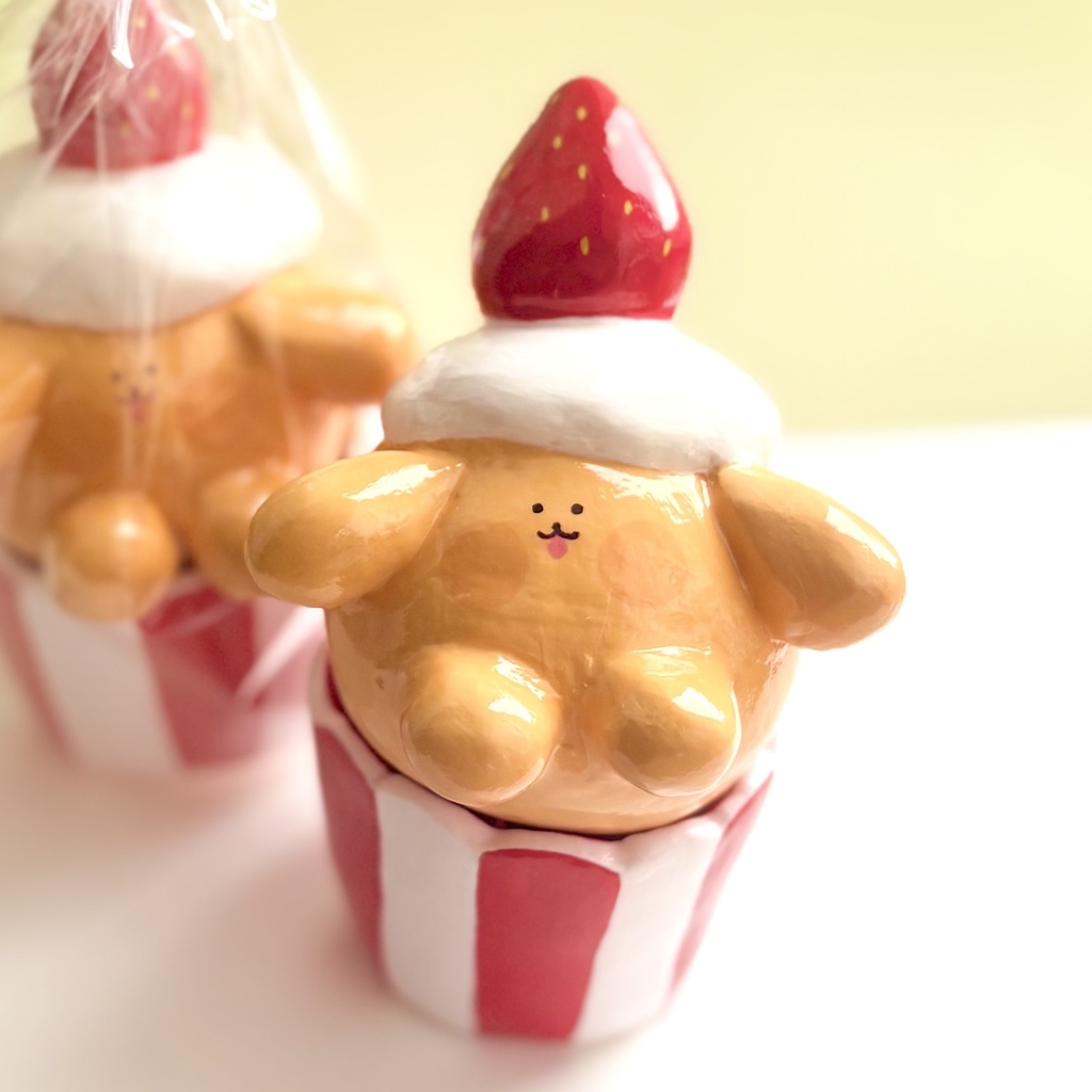 🍓いちごカップケーキドッグ🧁