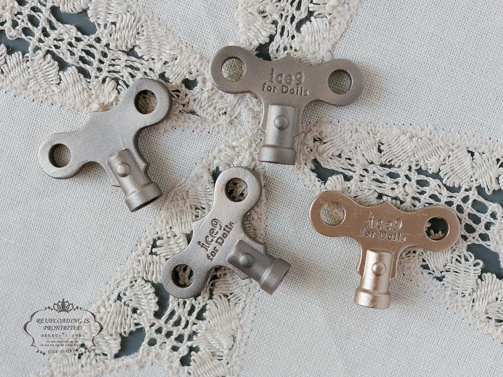 ◆受注生産◆ドール用柱時計のゼンマイ巻き鍵/ハンドメイド品