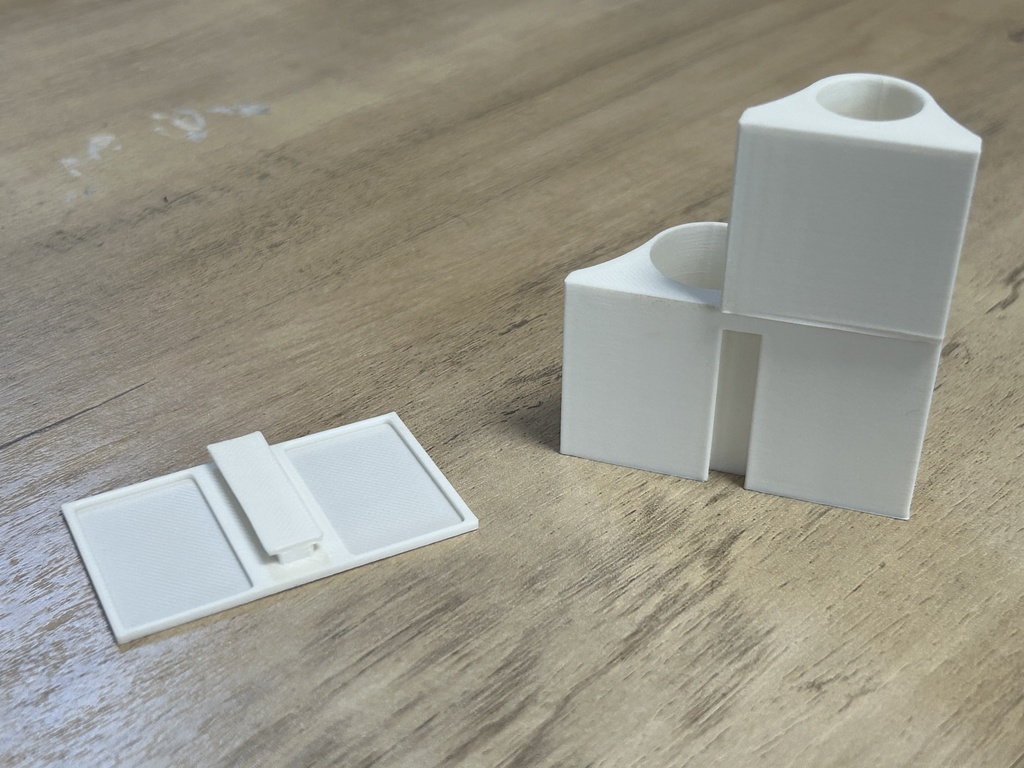 ホッチキスで壁に取り付ける印鑑・ペンホルダー ホワイト