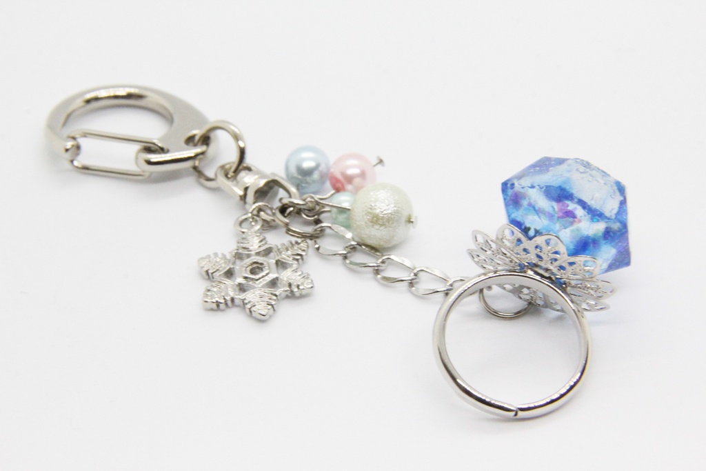 Beitのエンゲージキャンディリングキーホルダー