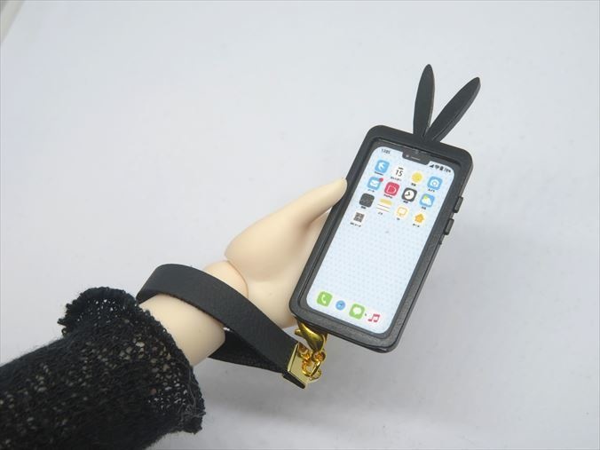 小物)うさうさケータイ