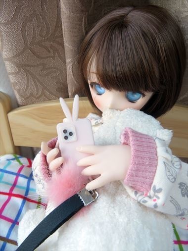 小物)うさうさケータイ