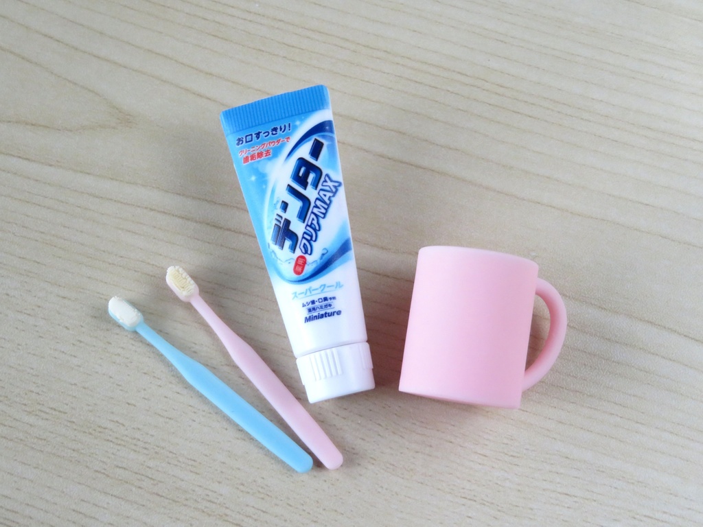 小物)歯ブラシ