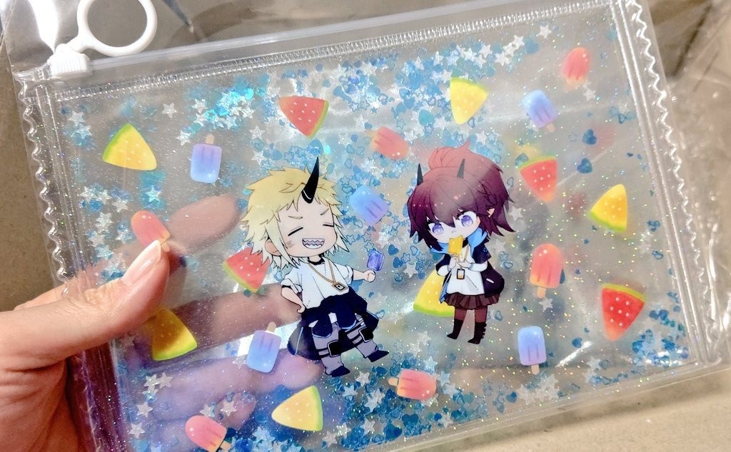 ノイヤトキャンディーポーチ