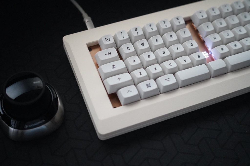 OLSK60 Ver. 1.1 (GH60互換ケース対応キーボード PCB+トッププレート2種セット)