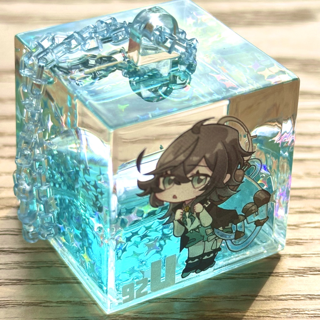 ウランのプール🛟オイルキーホルダー【注‼️同梱不可商品有】