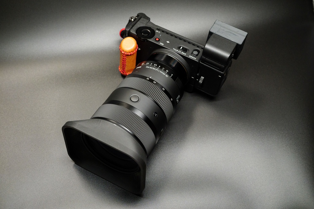SIGMA 28-45mm F1.8 DG DN Art用 角型フード
