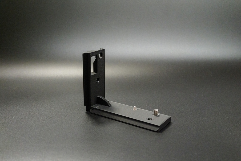 SIGMA fp/fpL&EVF用アルカスイスL型プレート(三脚穴付)