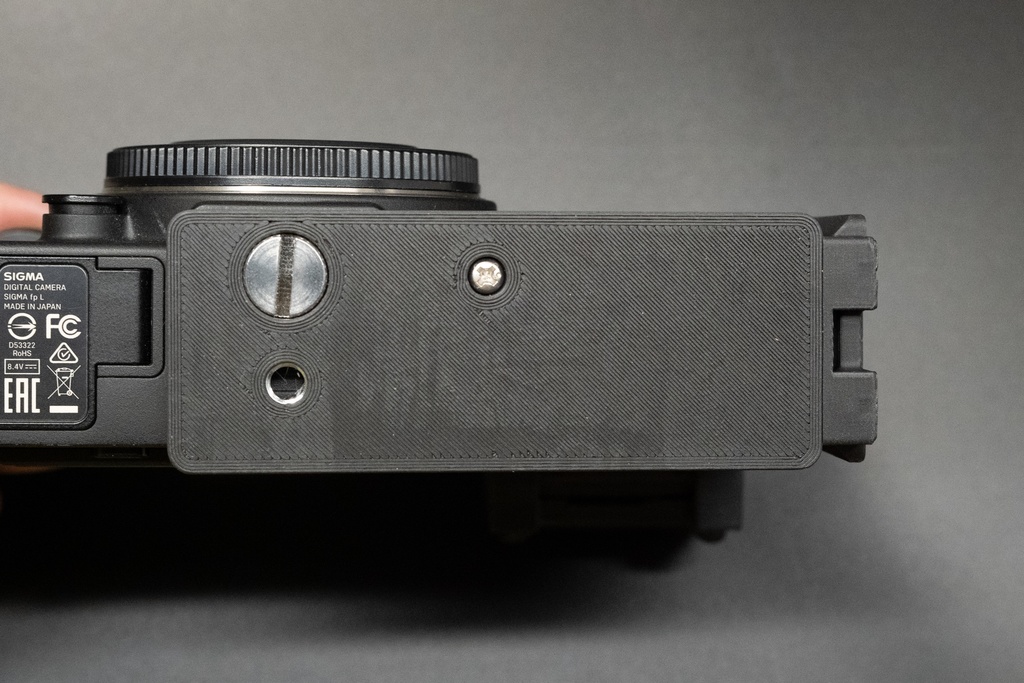 SIGMA fp/fpL&EVF用アルカスイスL型プレート(三脚穴付)