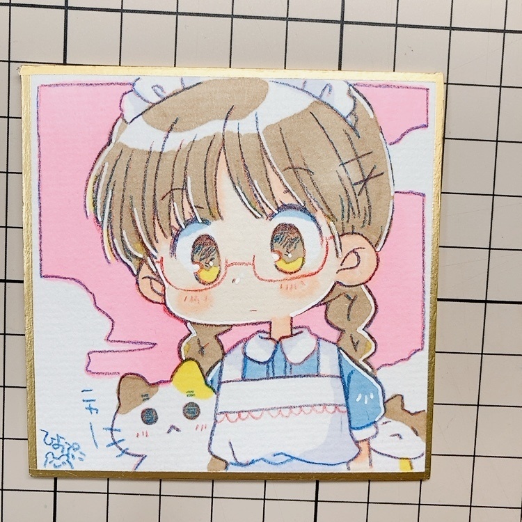 眼鏡のメイドさん