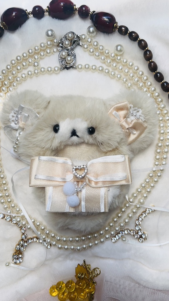 ぬい服ふわふわ白クマちゃん