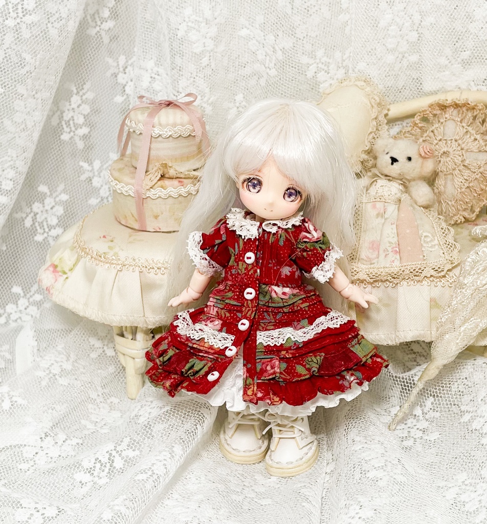 ピンタックドレス