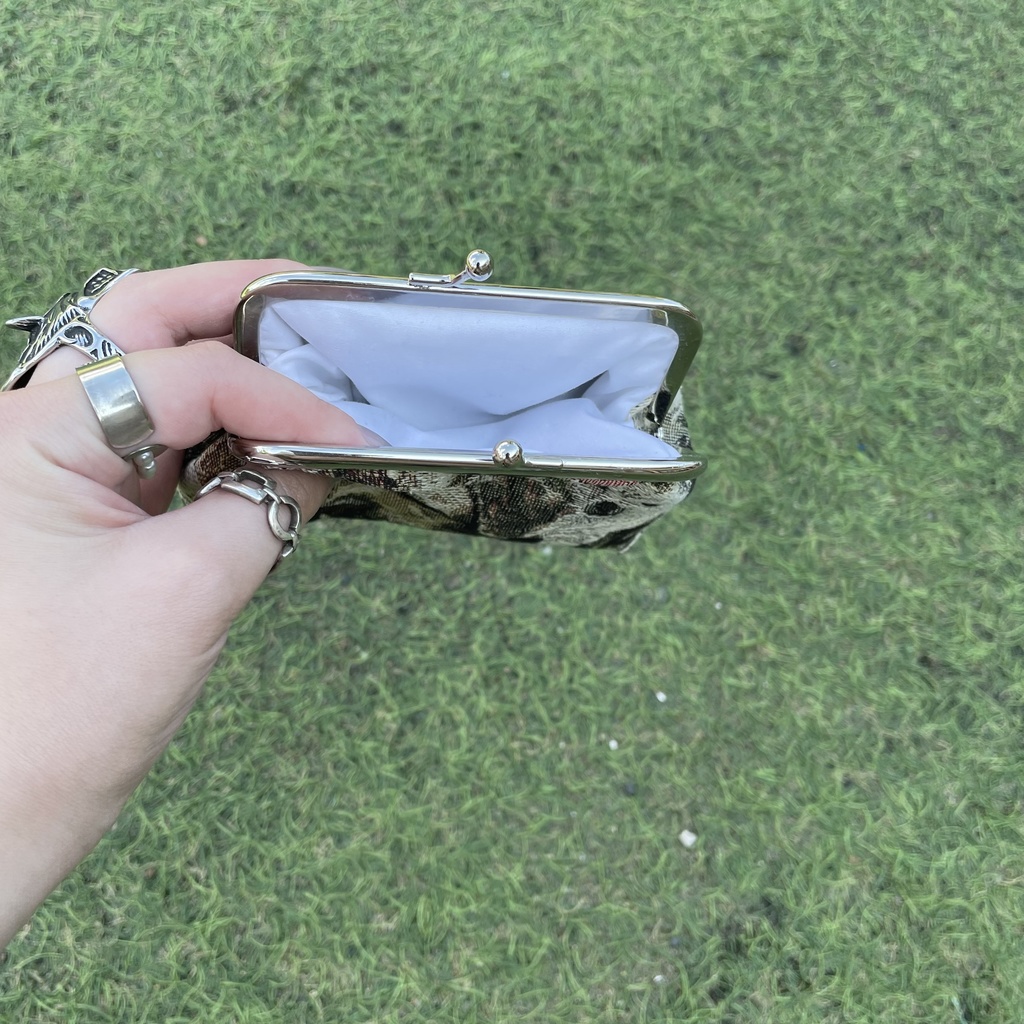 ゴブラン がま口ポーチ 犬柄