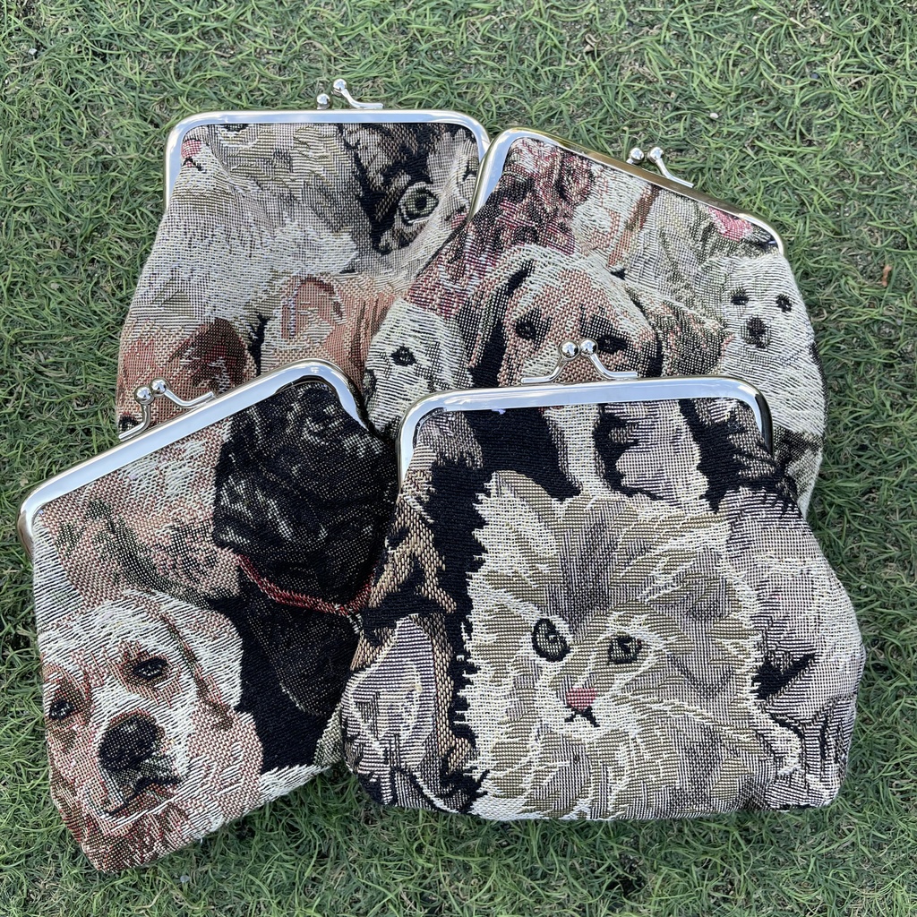 ゴブラン がま口ポーチ 犬柄