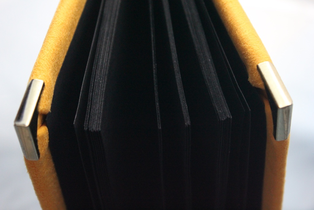 【ジョジョの奇妙な冒険】DIOモチーフ スケッチブック📓💛(ハンドメイド・一点物