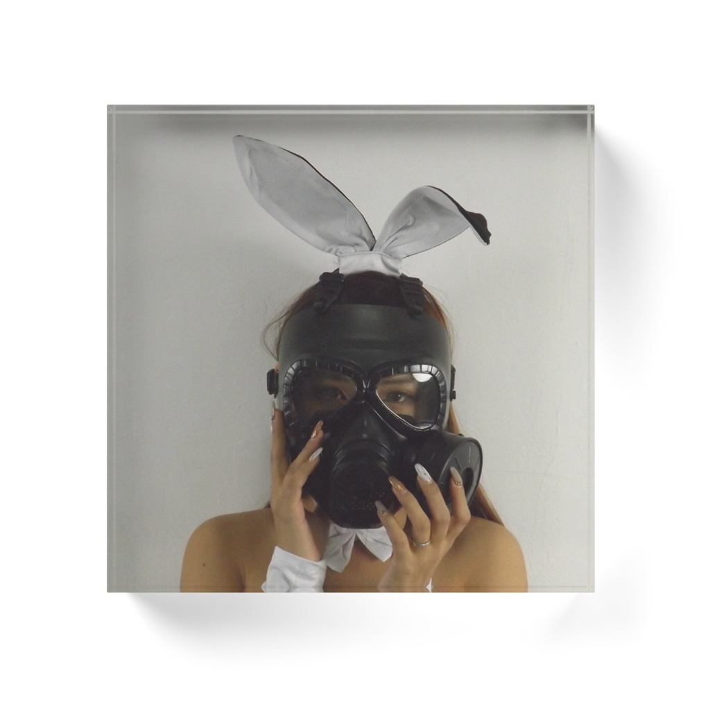 ガスマスク女子 アクリルブロック