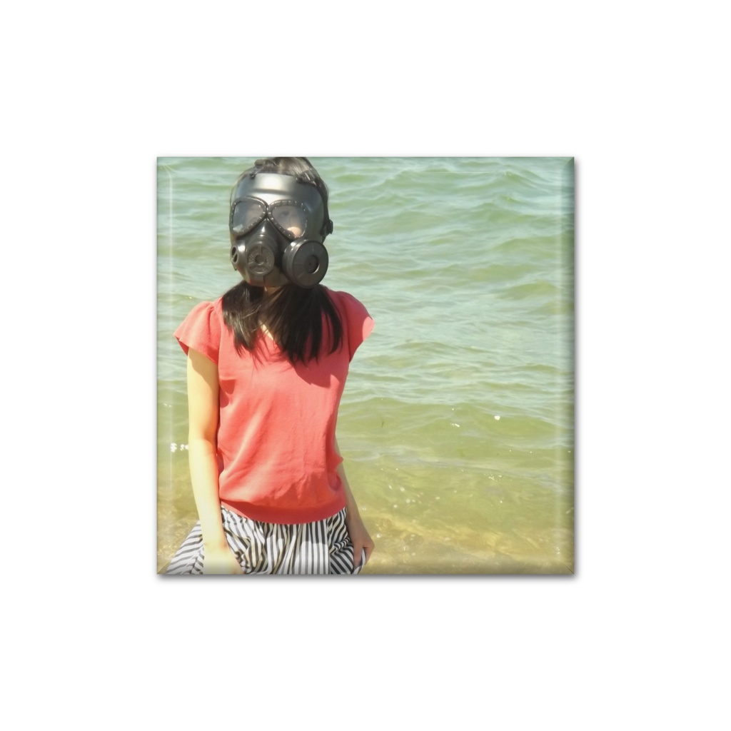 ガスマスク女子　缶バッジ - 四角形40mm