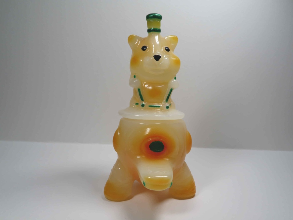 ボス君とシモベ君　乳白素体