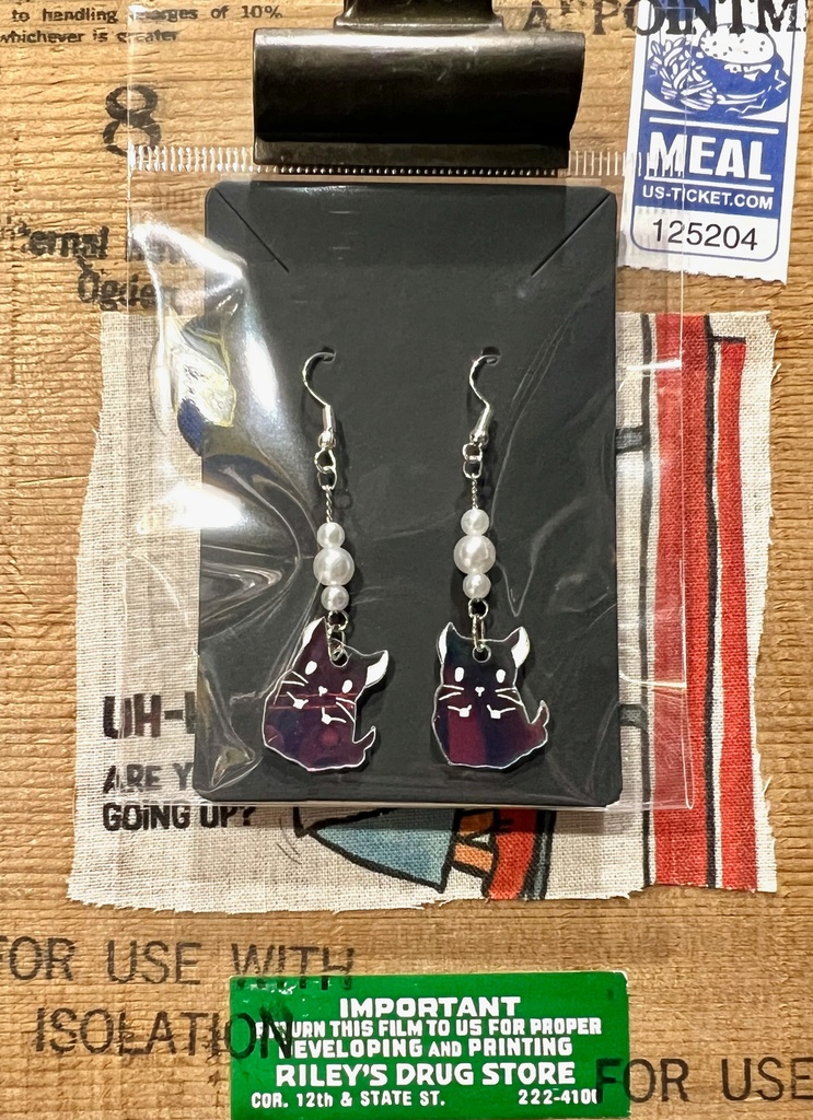 チンチラオーロラピアス